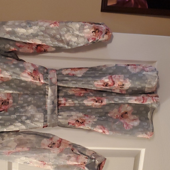 Express shorts romper - Picture 6 of 7